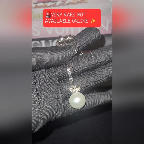 JUICY COUTURE LIMITED EDITION 2008BRACELET ✨️W/ 5 RARE JUICY COUTURE CHARM⚘️ - Picture 14 of 17